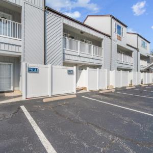 Photo #2 of 16109 Smith Mountain Lake Parkway, Huddleston, VA