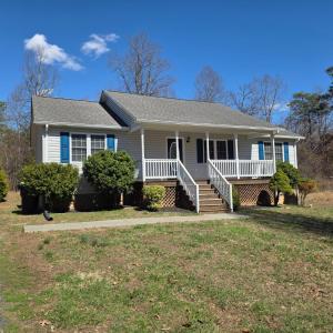 Photo #2 of 229 Lee Grant Avenue, Appomattox, VA 0.6 acres