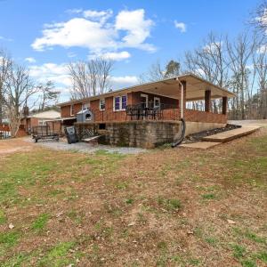 Photo #5 of 1134 Lynch Mill Road, Altavista, VA 0.6 acres