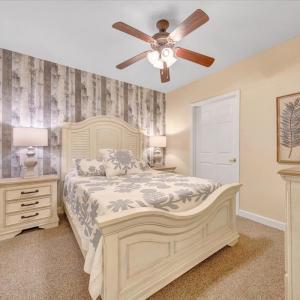 Photo #19 of 1273 Graves Harbor Trail, Huddleston, VA