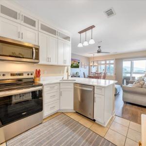 Photo #2 of 1273 Graves Harbor Trail, Huddleston, VA