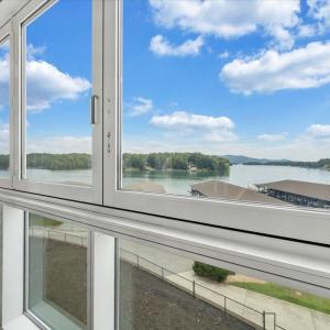 Photo #10 of 1273 Graves Harbor Trail, Huddleston, VA