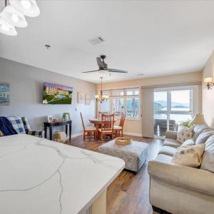 Photo #5 of 1273 Graves Harbor Trail, Huddleston, VA