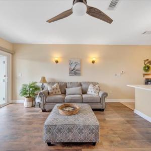 Photo #8 of 1273 Graves Harbor Trail, Huddleston, VA