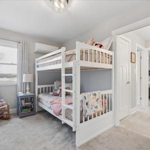 Photo #36 of 1009 Guardian Circle, Huddleston, VA 1.6 acres