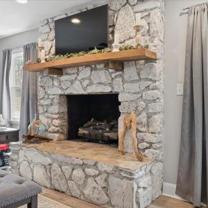 Photo #12 of 1009 Guardian Circle, Huddleston, VA 1.6 acres