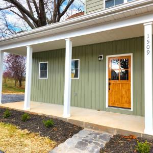 Photo #6 of 1509 Clearview Road, Bedford, VA 0.4 acres