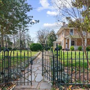 Photo #5 of 201 Harrison Street, Lynchburg, VA 0.4 acres