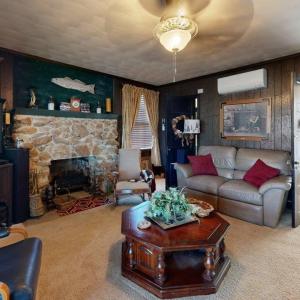 Photo #5 of 426 Burgess Road, Madison Heights, VA 43.7 acres