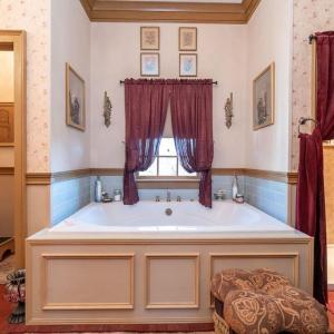 Photo #30 of 2004 Seven Meadows Lane, Appomattox, VA 17.9 acres