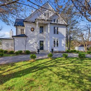 Photo #79 of 1221 Oakwood Street, Bedford, VA 1.9 acres