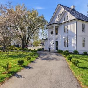 Photo #80 of 1221 Oakwood Street, Bedford, VA 1.9 acres