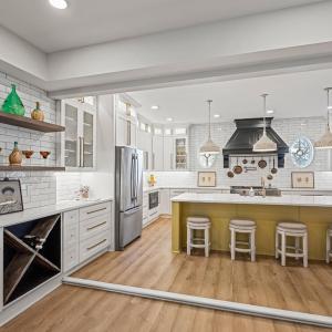 Photo #18 of 1221 Oakwood Street, Bedford, VA 1.9 acres