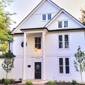 Photo #2 of 1221 Oakwood Street, Bedford, VA 1.9 acres