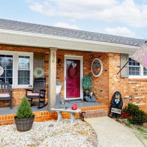 Photo #2 of 106 Watkins Pl, Lynchburg, VA 0.4 acres