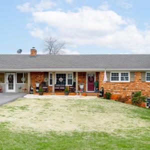 Photo #1 of 106 Watkins Pl, Lynchburg, VA 0.4 acres