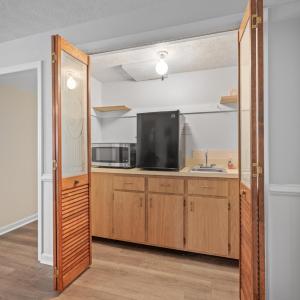 Photo #13 of 3300 Cranehill Drive, Lynchburg, VA 0.6 acres