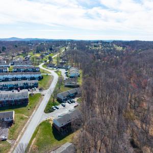 Photo #37 of 15 Beacon Court, Lynchburg, VA