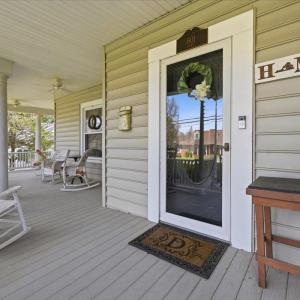 Photo #3 of 601 Henry Street, Gretna, VA 0.6 acres