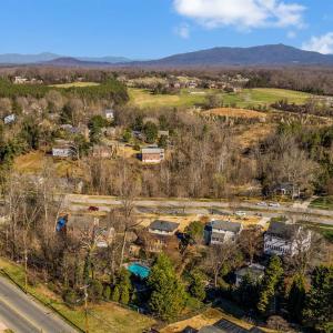 Photo #14 of 3853 Peakland Place, Lynchburg, VA 0.6 acres