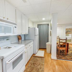 Photo #57 of 3853 Peakland Place, Lynchburg, VA 0.6 acres