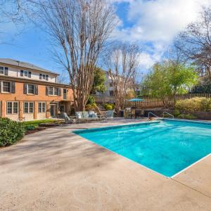 Photo #55 of 3853 Peakland Place, Lynchburg, VA 0.6 acres
