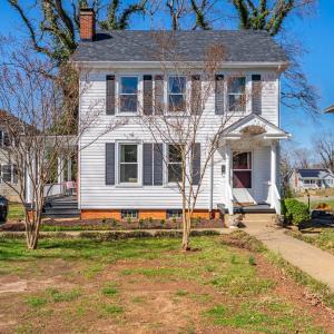 Photo #2 of 220 Langhorne Lane, Lynchburg, VA 0.2 acres