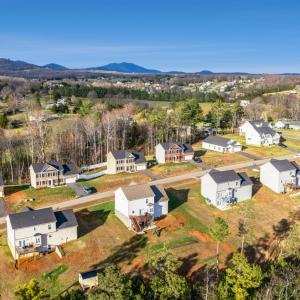 Photo #42 of 1110 Lochwood Hill Drive, Goode, VA 1.0 acres