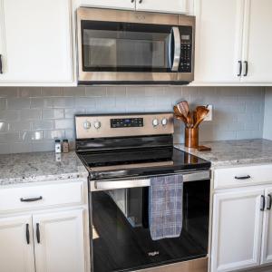 Photo #11 of 1110 Lochwood Hill Drive, Goode, VA 1.0 acres