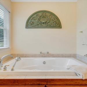 Photo #29 of 1720 Wycliffe Street, Bedford, VA 0.9 acres