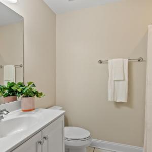 Full bathroom of Bedroom 1 ensuite.