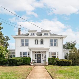 Photo #1 of 3522 Fort Avenue, Lynchburg, VA 0.3 acres