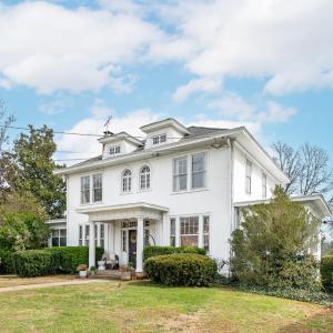 Photo #2 of 3522 Fort Avenue, Lynchburg, VA 0.3 acres