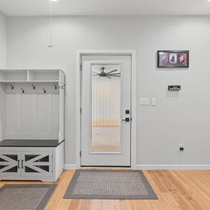 Laundry/Mudroom