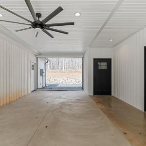 Electronic Screened Breezeway/Screened Porch
