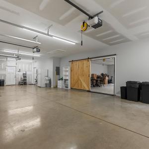 3 Car Garage