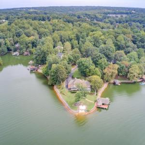 Photo #5 of 1300 Pats Drive, Moneta, VA 1.3 acres