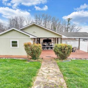 Photo #77 of 1300 Pats Drive, Moneta, VA 1.3 acres