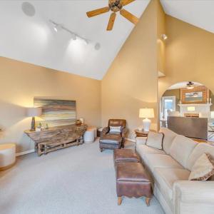 Photo #10 of 1300 Pats Drive, Moneta, VA 1.3 acres