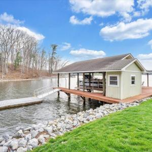 Photo #82 of 1300 Pats Drive, Moneta, VA 1.3 acres