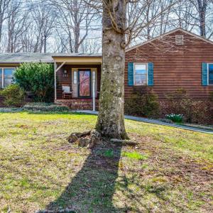 Photo #1 of 262 Juniper Dr, Lynchburg, VA 0.5 acres