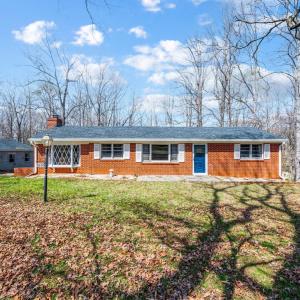 Photo #1 of 1650 Izaak Walton Road, Madison Heights, VA 1.5 acres