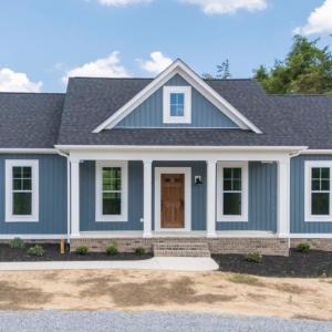 Photo #1 of 8714 Hat Creek Road, Brookneal, VA 1.1 acres