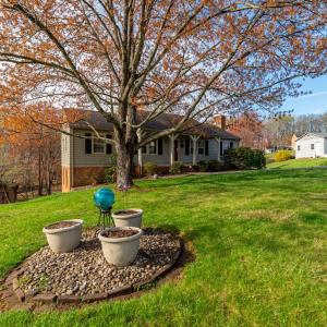 Photo #44 of 209 Stonehouse Drive, Lynchburg, VA 0.9 acres