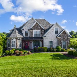 Photo #1 of 1424 Lake Manor Dr, Forest, VA 0.5 acres