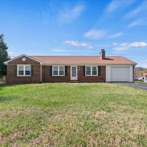 Photo #1 of 134 Hunt Club Dr, Madison Heights, VA 0.5 acres