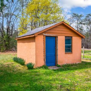 Outside storage building