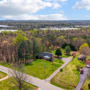 Photo #53 of 733 Oakville Road, Appomattox, VA 1.0 acres