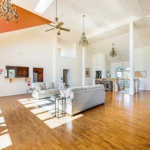 Photo #45 of 1028 Siesta Key, Moneta, VA