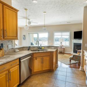 Photo #15 of 1028 Siesta Key, Moneta, VA